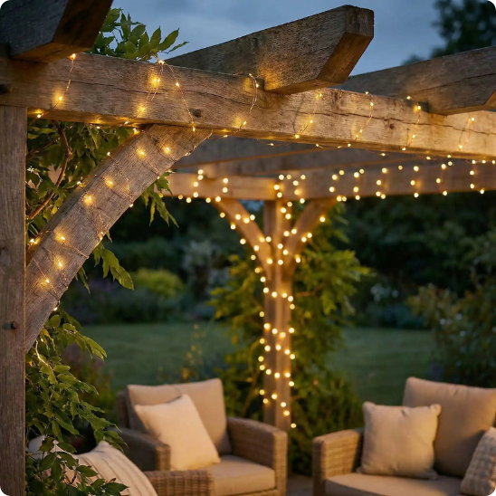 Guirlande solaire extérieur Comète Solaire décorant une pergola