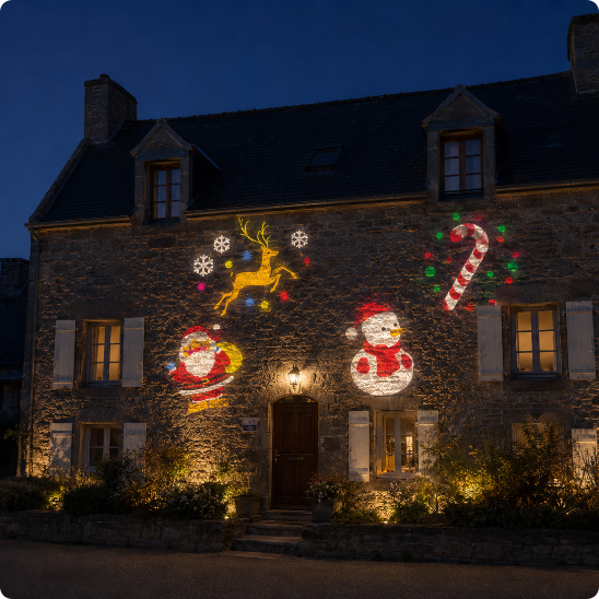 projecteur noel exterieur projectFlash diffusant des motifs dansant de Noël sur une façade