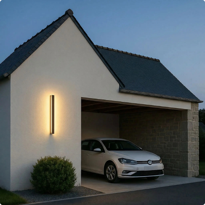 Applique murale exterieur Elegance éclairant garage