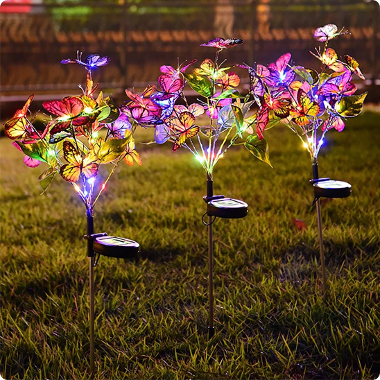 décoration solaire extérieur Papillon décorant un jardin