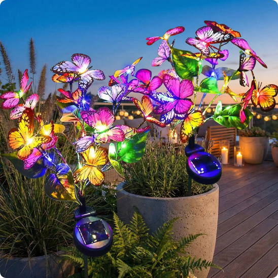 décoration solaire extérieur Papillon décorant les abords d'une terrasse
