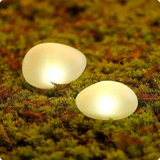éclairage extérieur solaire roche lumineuse vu de près