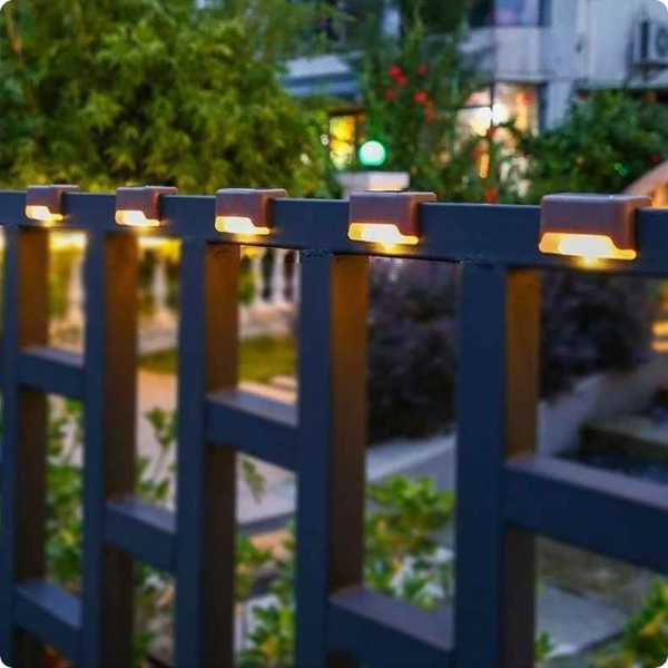 Eclairage exterieur solaire Solar Secure sur une balustrade