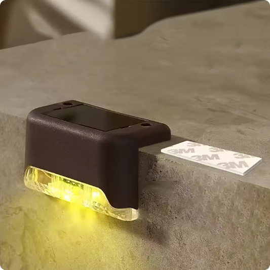 Eclairage exterieur solaire Solar Secure marron vue de près