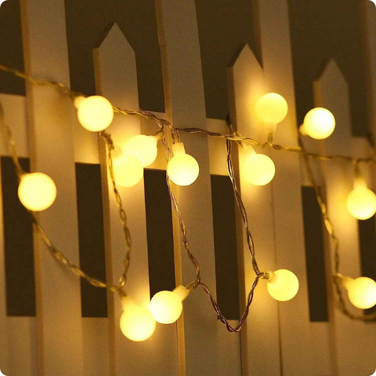 guirlande guiguette extérieur Estaminette décorant une palissade