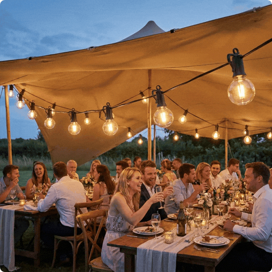 Guirlande guinguette solaire Musette solaire décorant une tente