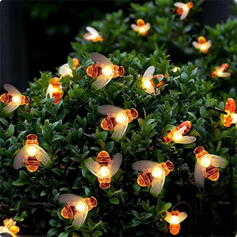 Guirlande lumineuse solaire extérieur Honey sur un buisson