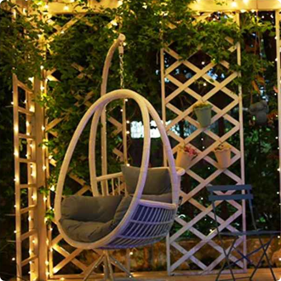 guirlande lumineuse solaire liane solaire décorant pergola