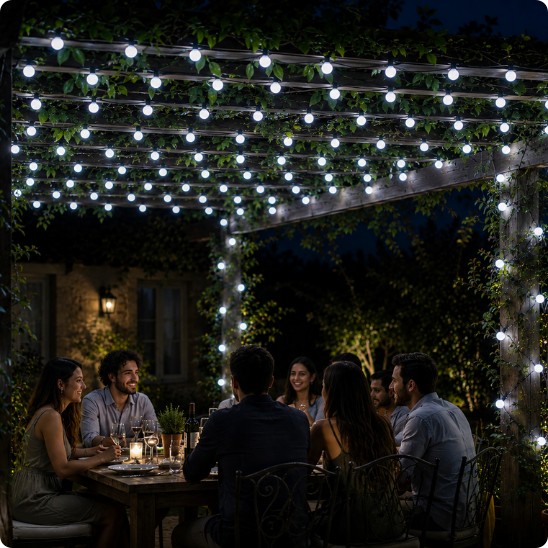 Guirlande pergola solaire Pégase Blanc froid installée sur une pergola