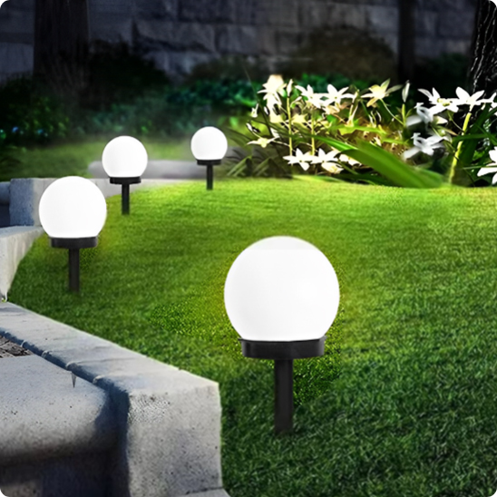 Lampadaire extérieur Led Solarball dans la pelouse