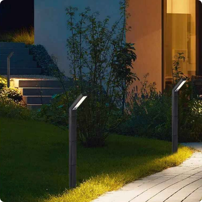 Lampadaire exterieur Sirius balisant un chemin de jardin