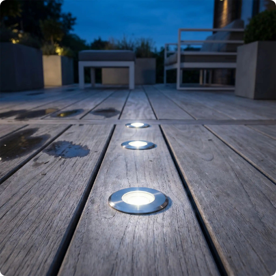 spot encastrable pour exterieur Sagittaire blanc froid encastré dans terrasse