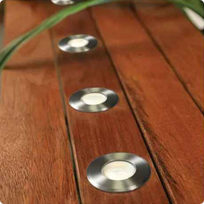 spot encastrable pour exterieur Sagittaire argent encastré dans terrasse